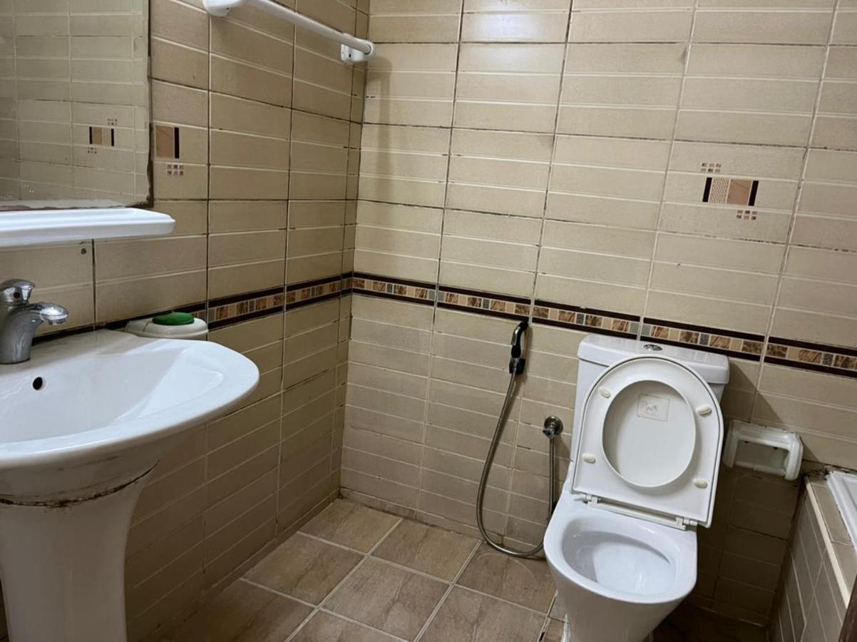 Master Room Attached Bathroom Dubai Exterior photo