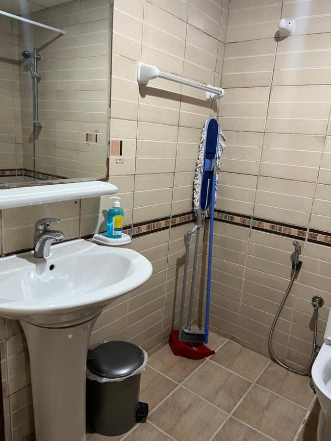 Master Room Attached Bathroom Dubai Exterior photo